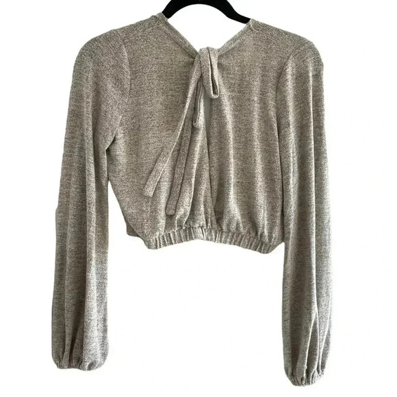 Crop Long Sleeve Wrap Top M Fika the Brand - Picture 4 of 6